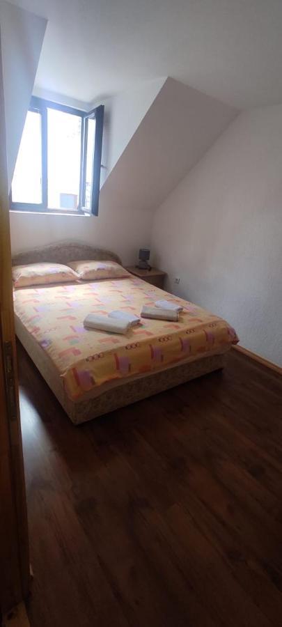 Apartment And Rooms D&J Zabljak  Bilik gambar